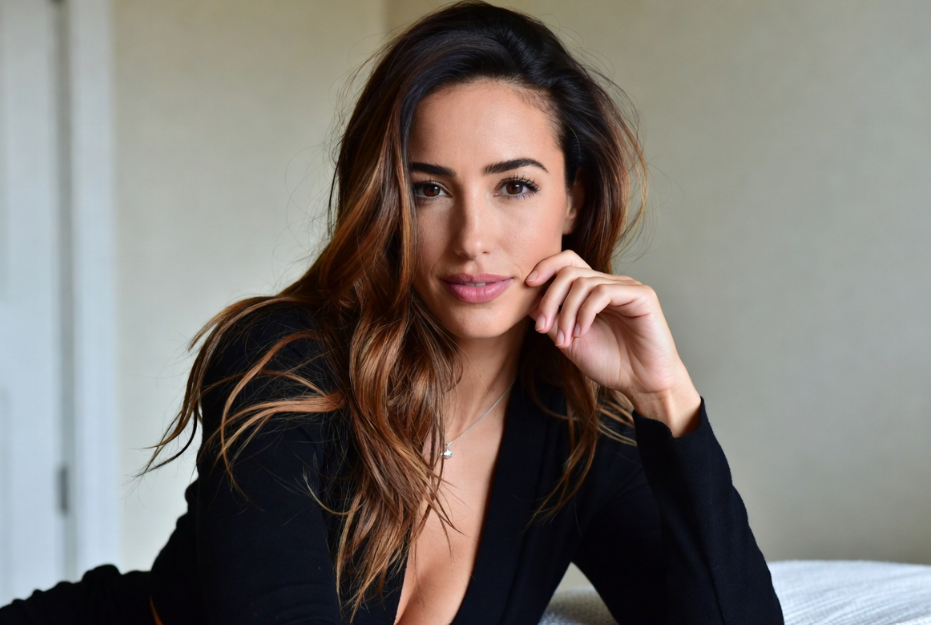 Hyla Ross: Inspiring Journey and Life Lessons